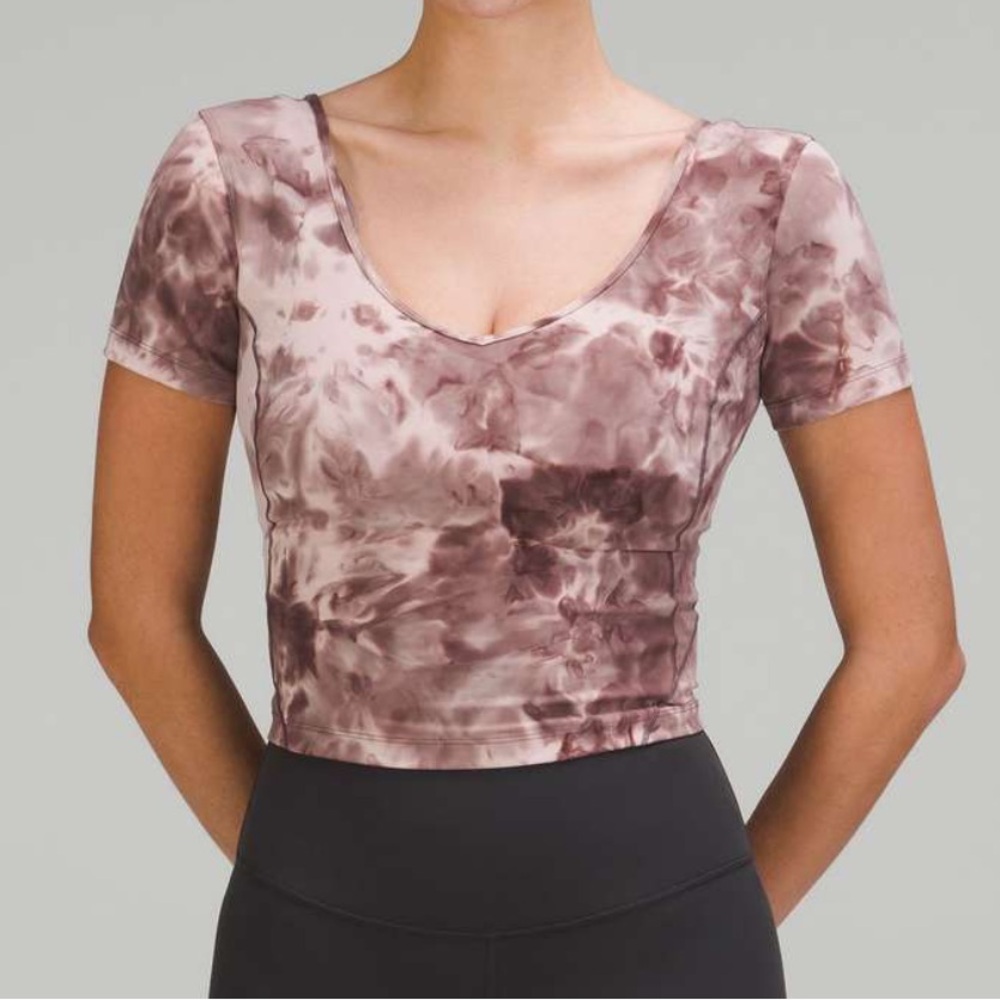 NWT Lululemon  Women's Diamond Dye Tee - Mink Berry Size 6